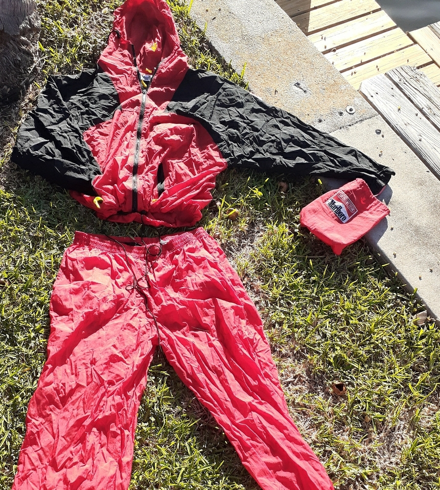 Vintage rareMarlboro red and black windbreaker set